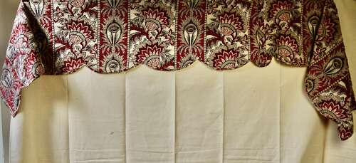 C1780-90s Block Printed Pelmet of Large Scale Stylised Flowers French