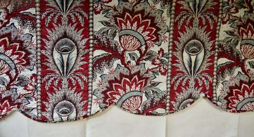 C1780-90s Block Printed Pelmet of Large Scale Stylised Flowers French